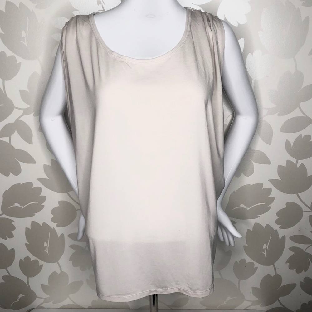 Fabletics | Beige Slit Back Shirt